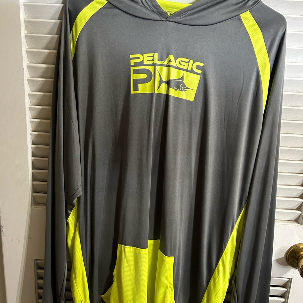 Men’s pelagic hooded shirt . Size 2xl